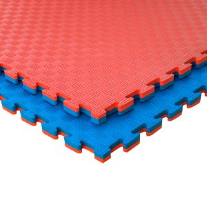 PISO TATAMI GOMA EVA ENCASTRABLE AZUL/ROJO 1x1m 2cm
