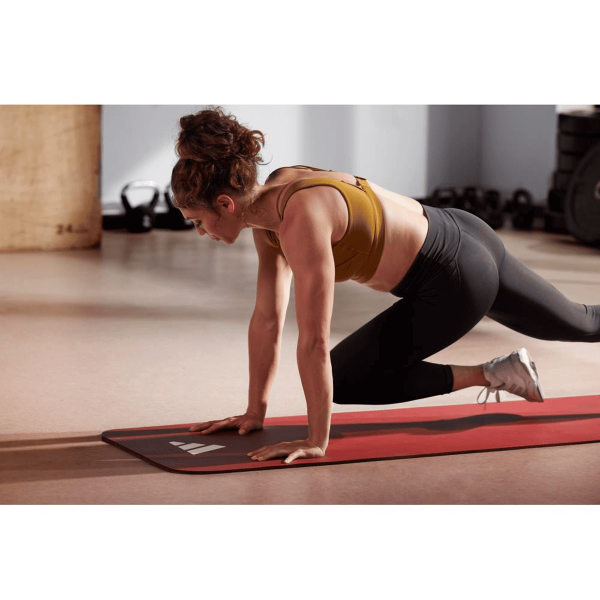 Colchoneta de Yoga y Ejercicio adidas 7mm roja - Imagen 4